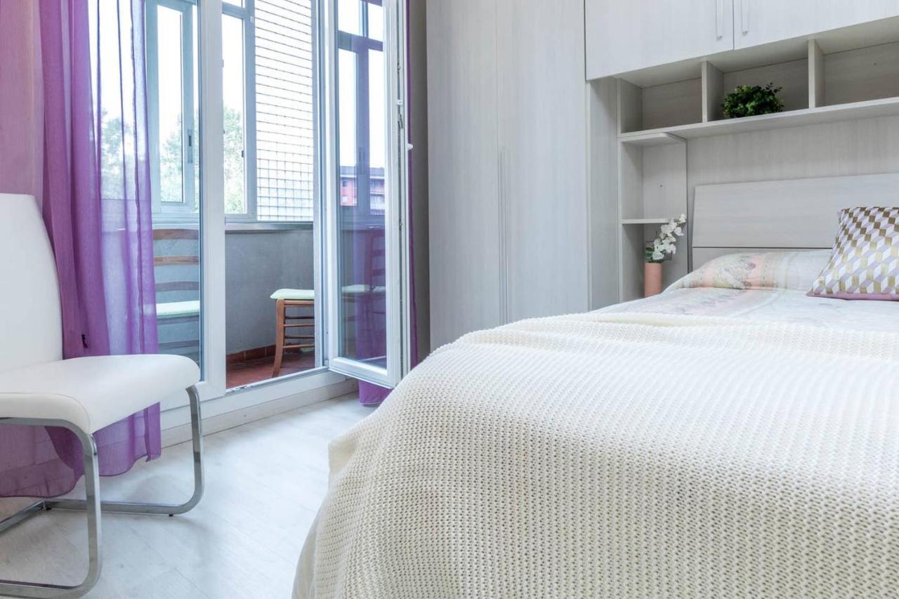 Altido Lovely Apt For 6 Located In Vibrant Gallaratese Milano Eksteriør billede
