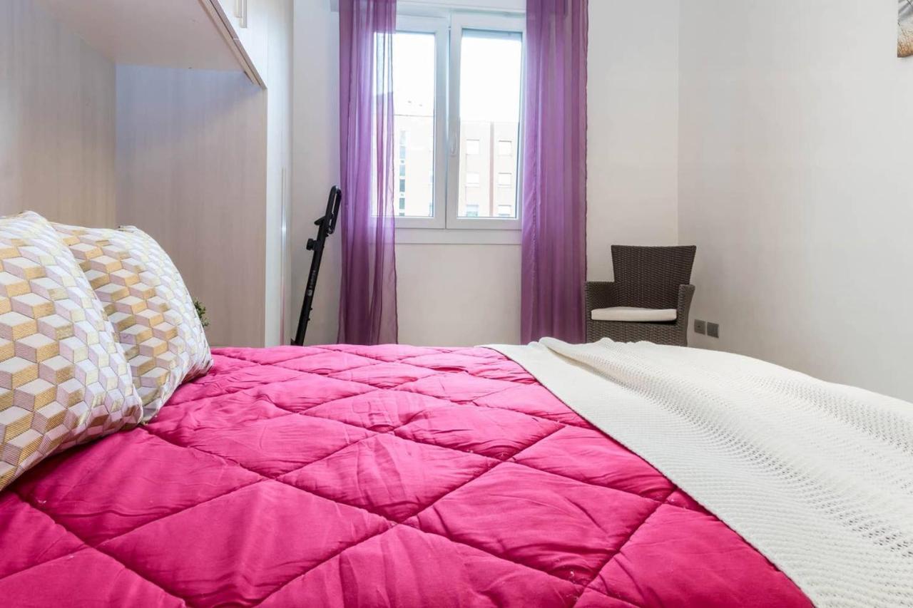 Altido Lovely Apt For 6 Located In Vibrant Gallaratese Milano Eksteriør billede